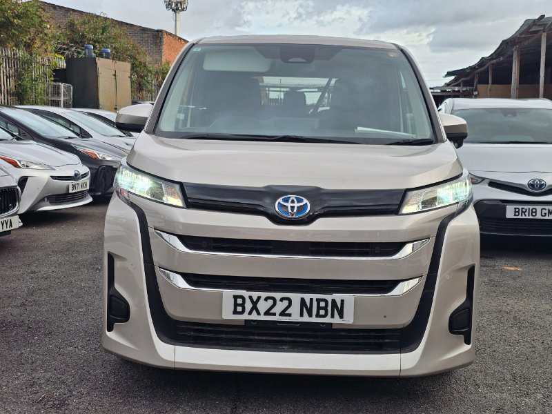2022 Toyota Noah MPV Hybrid Euro 6 Auto 7 Seater